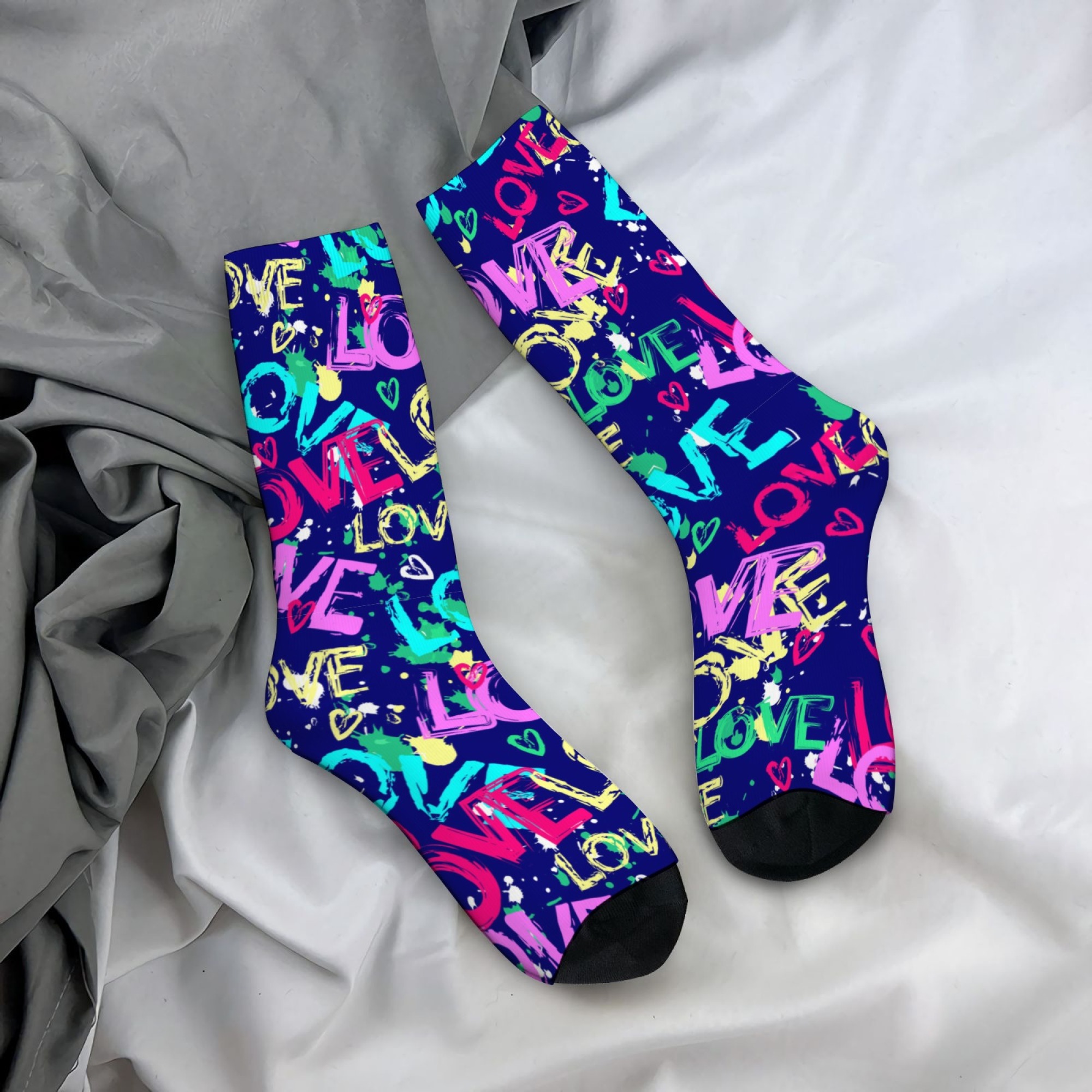 Street Fashion Style Youtube - LOVE Colorful Graffiti Happy Men's Socks