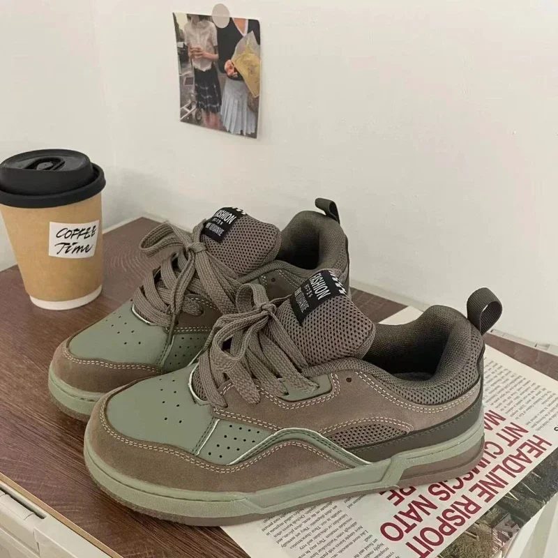Fashion Vintage Sneakers Men A - Street Fashion Couple ulasan dan harga