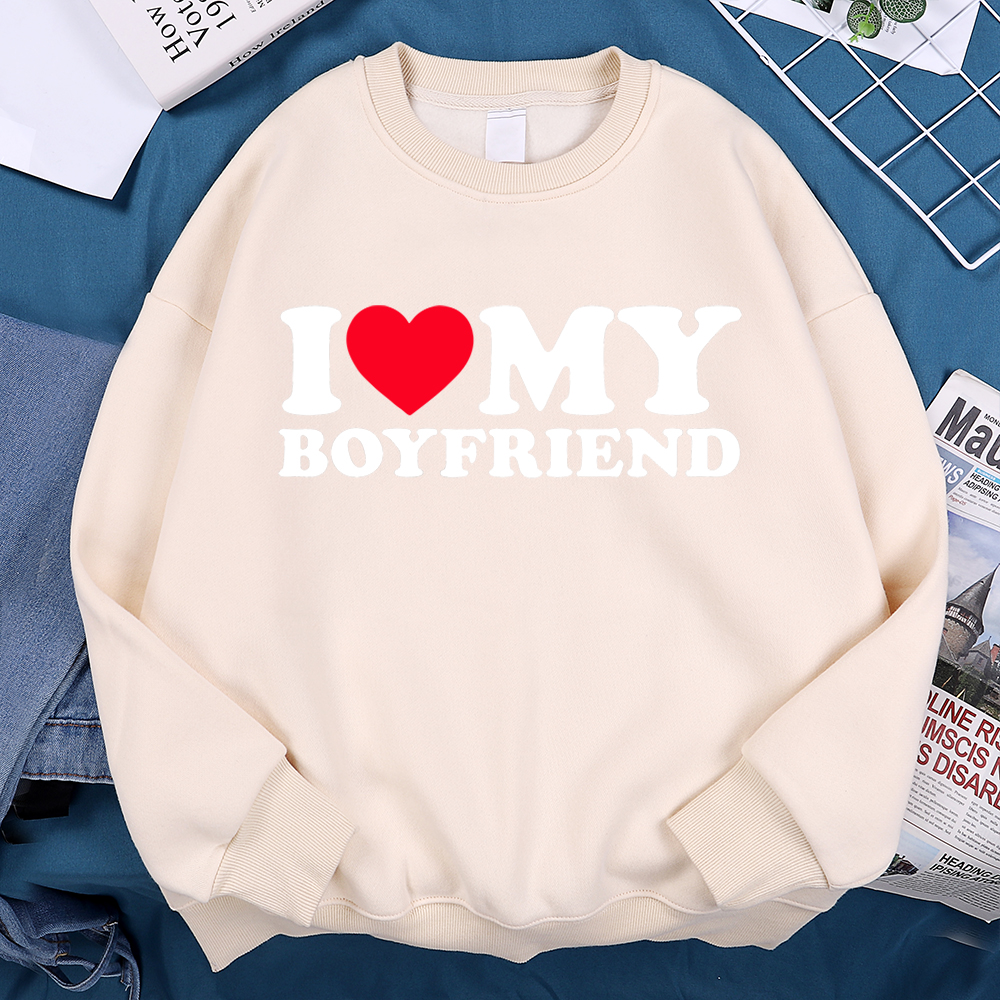 I Love My Boyfriend Letter Pri - Oversized Crewneck Fleece ulasan dan harga