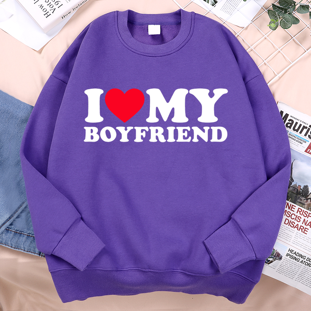 I Love My Boyfriend Letter Pri - Oversized Crewneck Fleece ulasan dan harga