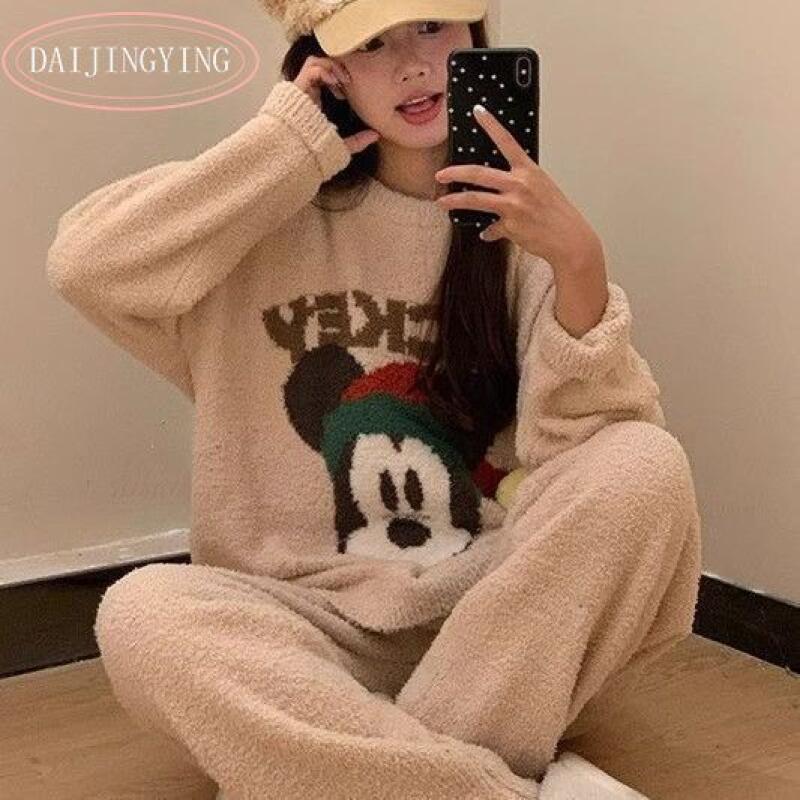Mickey Mouse Christmas-Themed  - Oversized Crewneck Fleece ulasan dan harga