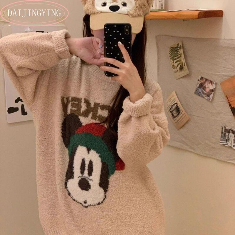Mickey Mouse Christmas-Themed  - Oversized Crewneck Fleece ulasan dan harga