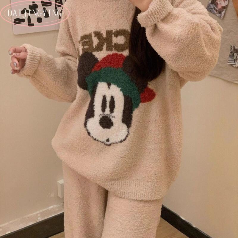Mickey Mouse Christmas-Themed  - Oversized Crewneck Fleece ulasan dan harga