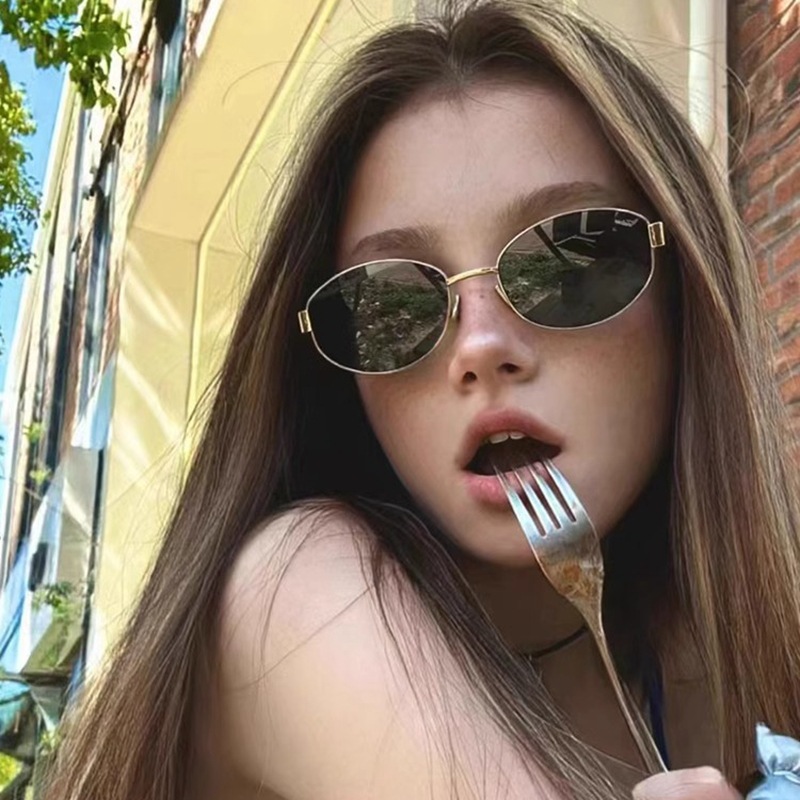 Korea New Oval Alloy Sunglasse - Street Fashion In Korea ulasan dan harga