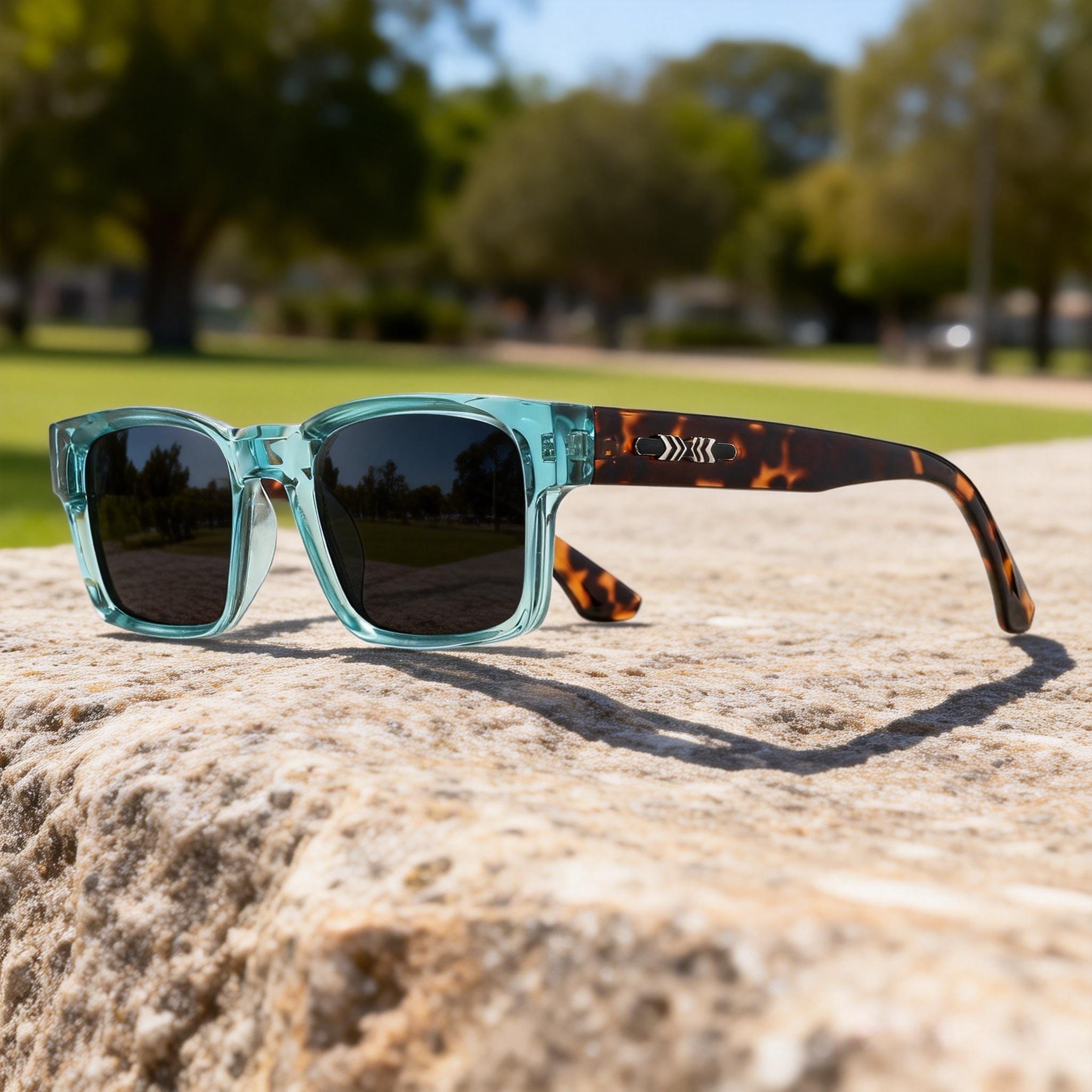 New Retro Punk Fashion Sunglas - Street Fashion Glasses ulasan dan harga